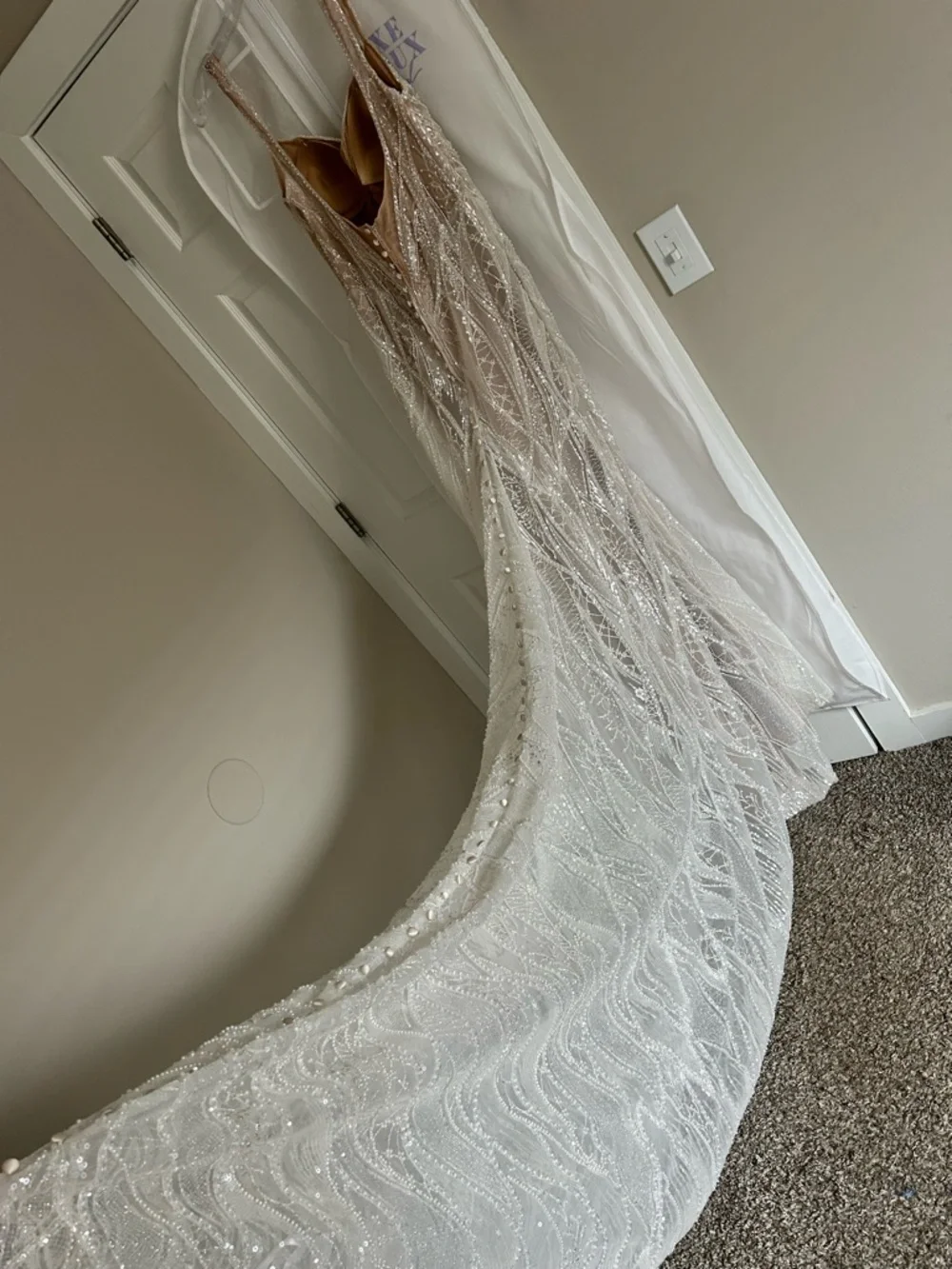 Madison James, Kia Size 12 Wedding Dress - Picture 6 of 7